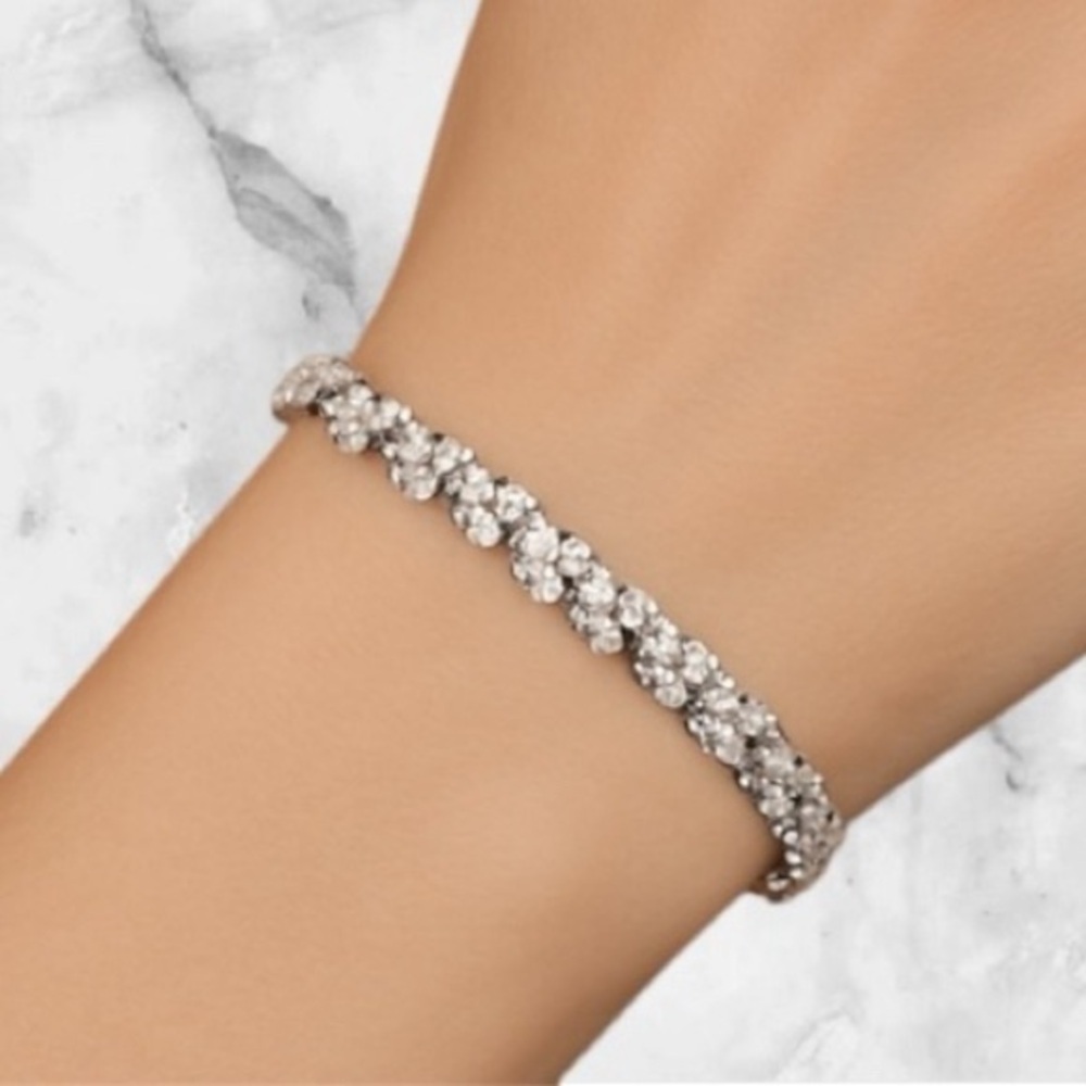 ✨ gorgeous crystals Bracelet ✨​​​